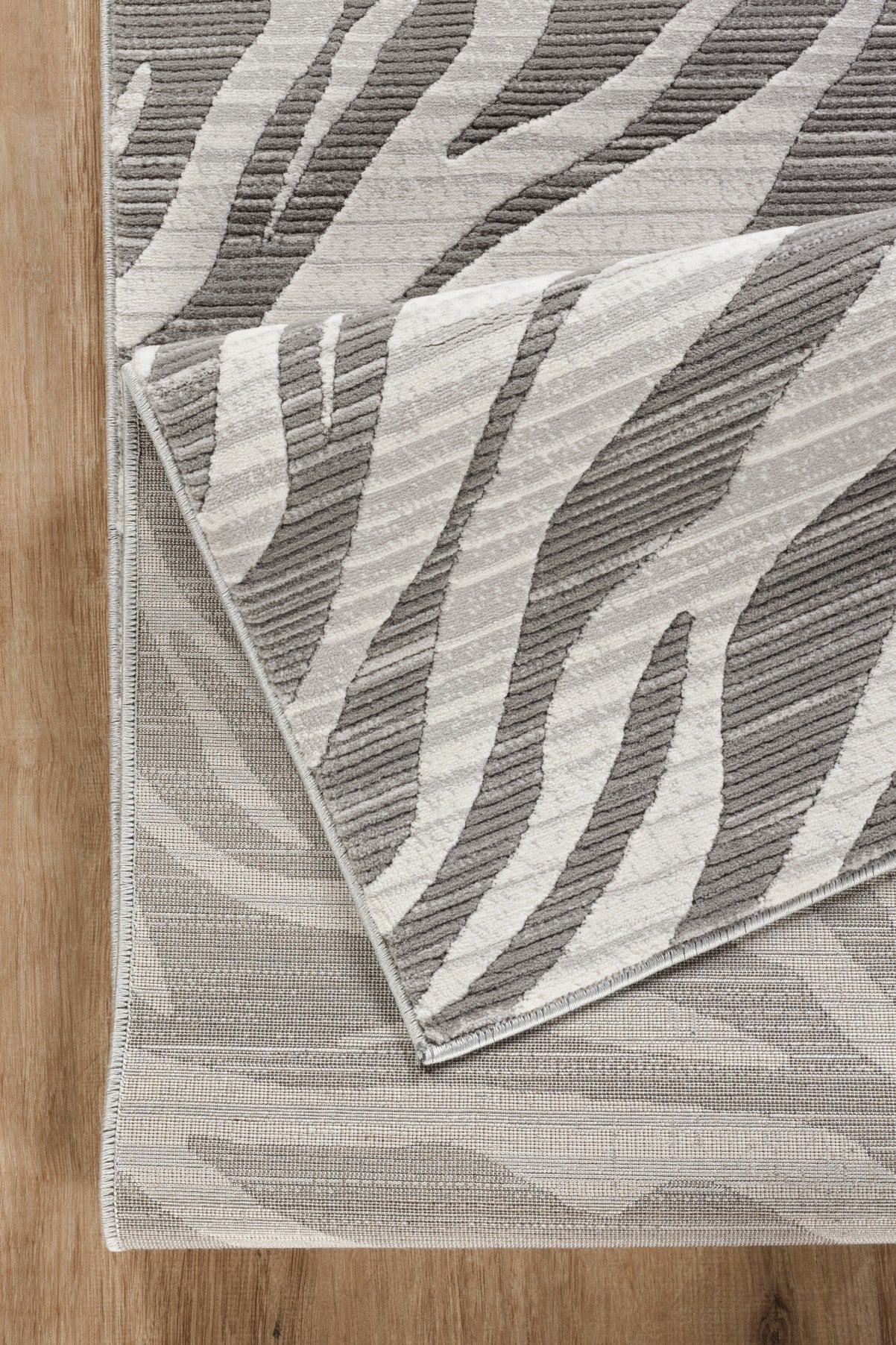 Geometrix GC_DIM1008 2'7"x9'10" Area Rug: 3D Effect Plush Polyester Ivory &amp; Gray Runner for Boho, Exotic, Art Deco Living Rooms, Entryways, High-Traffic Areas, Pet Friendly