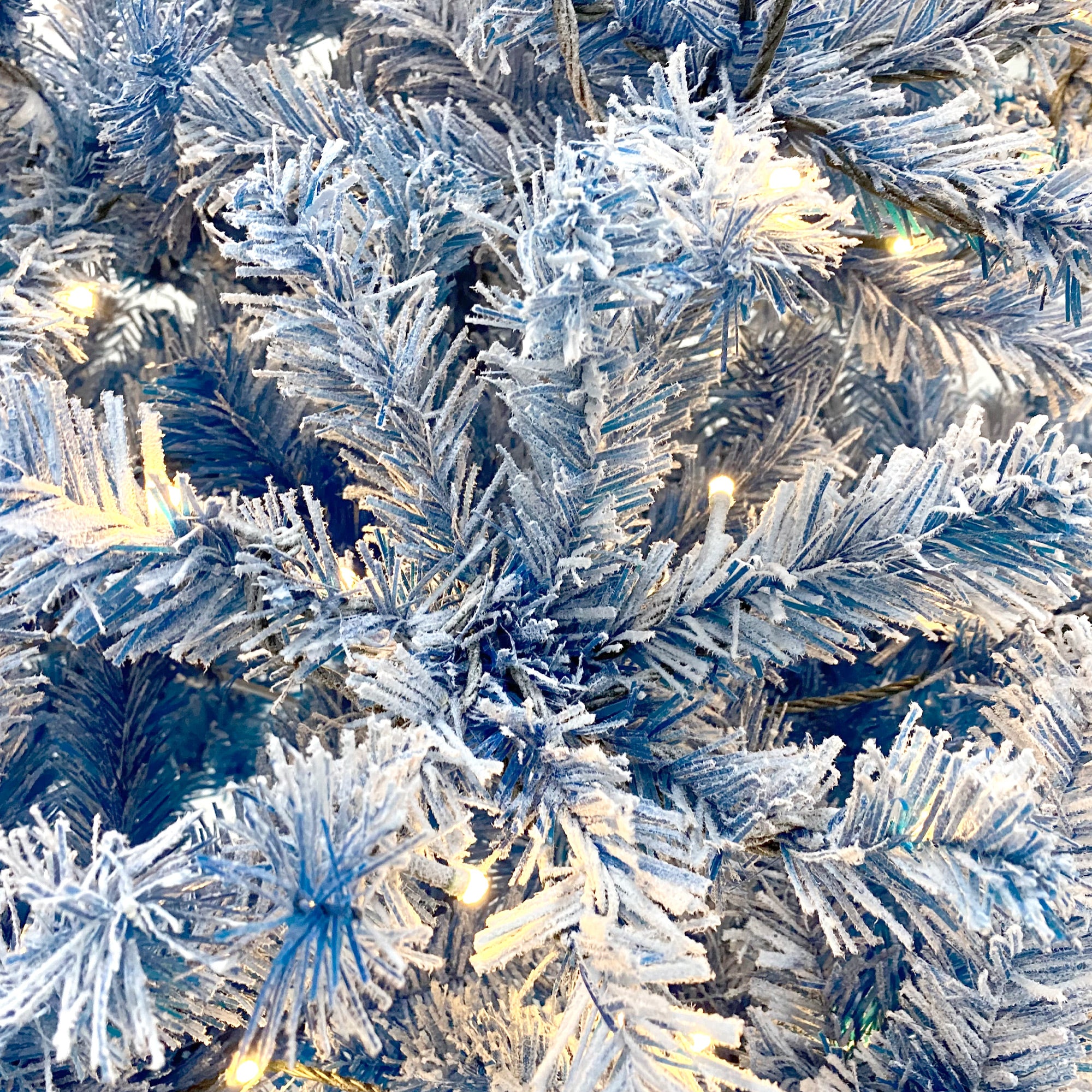 6FT Blue Snow Flocked Hinged Artificial Fir Christmas Tree for Indoor Holiday Decor, 750 Branch Tips, 300 Warm White LED Lights, Easy Assembly, Stable Base, Perfect for Living Room & Parties