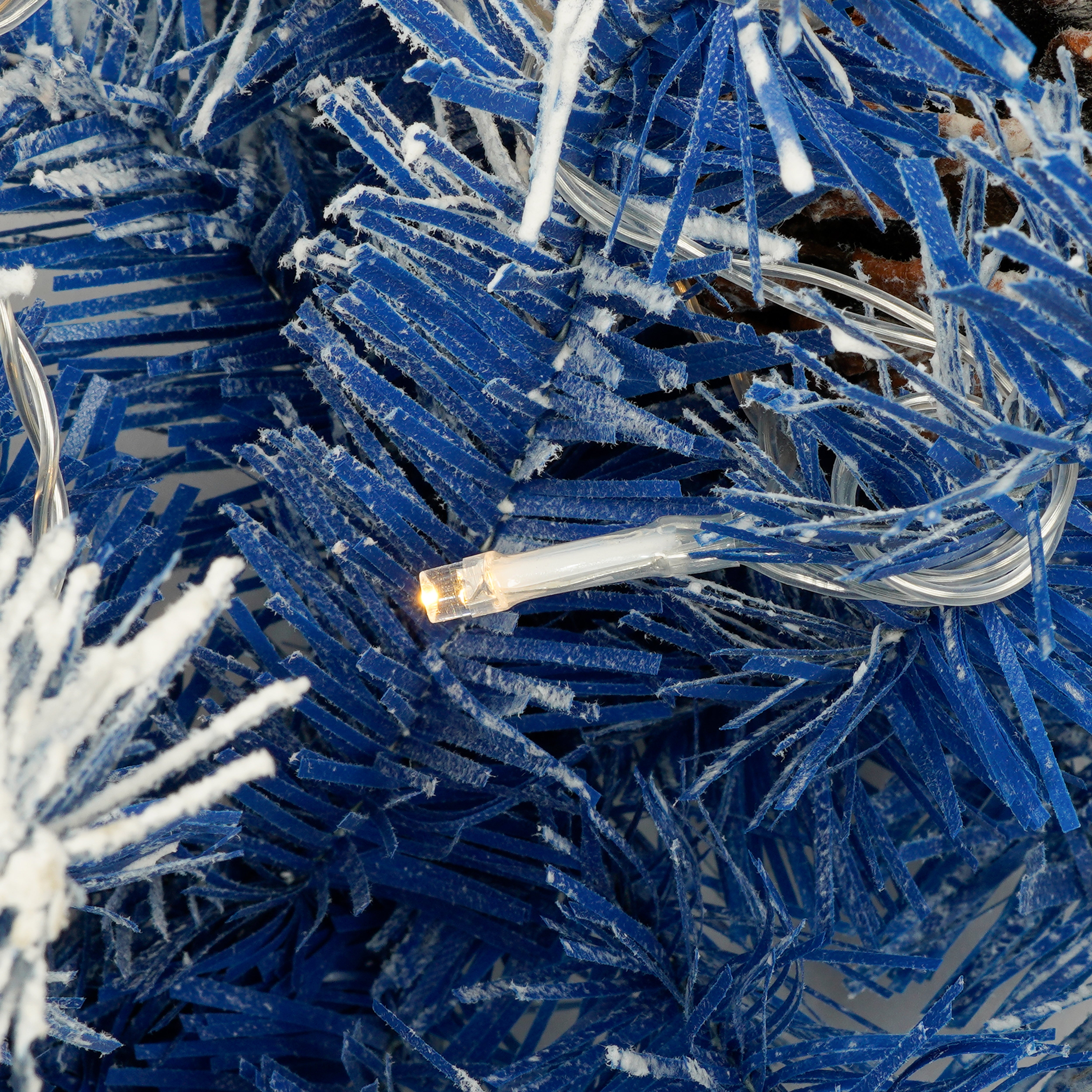 Pre-lit 4-Piece Artificial Christmas Tree Set with Garland &amp; Wreath | 840 PVC Tips, 305 Warm White LED Lights | Fire-Resistant Fir for Home &amp; Office Decor