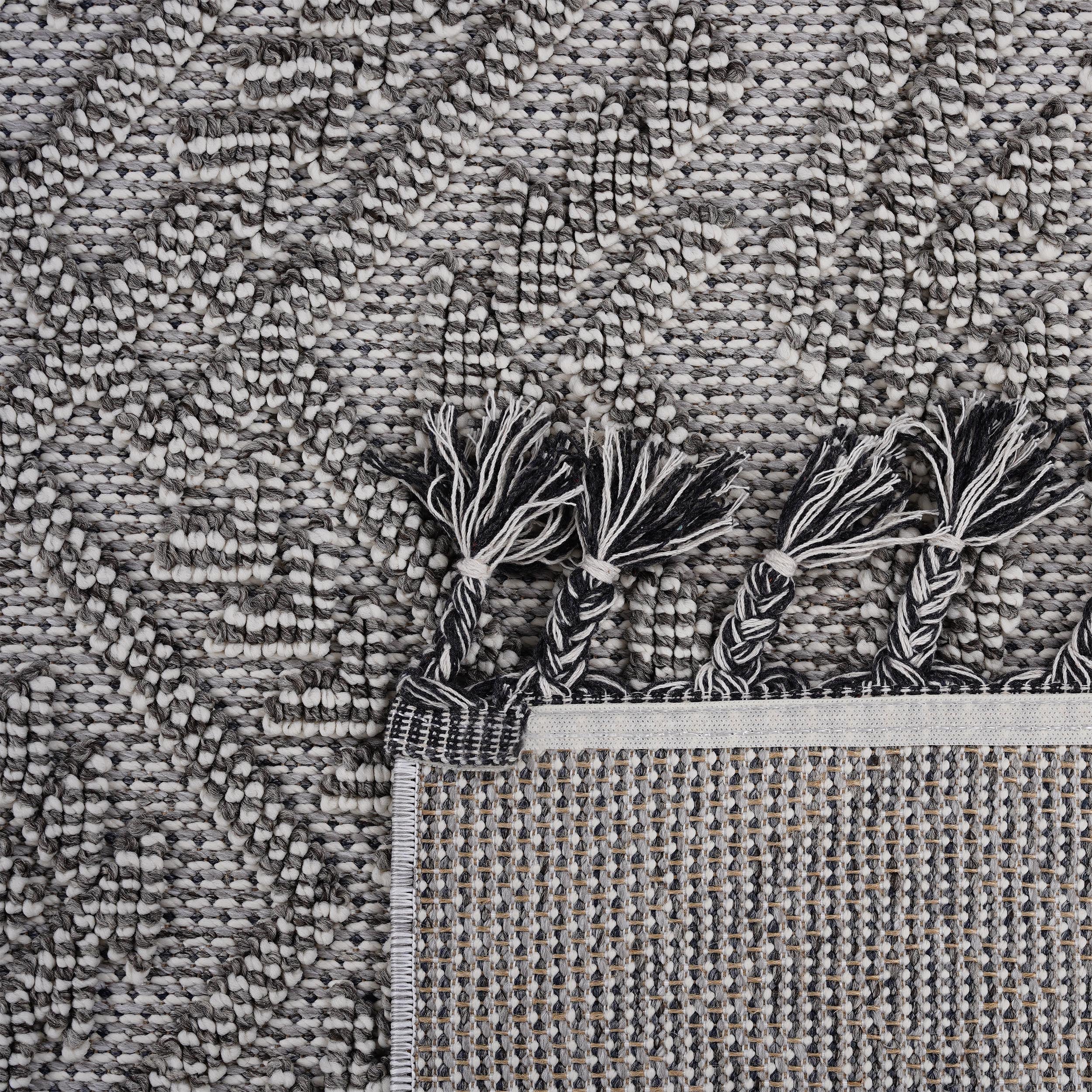 Guros Collection 6'x9' Traditional White Area Rug - Stain & Shed-Resistant Polypropylene for Indoor/Outdoor Living Rooms, Bedrooms, Entryways. Durable, Easy Care, Latex-Free Cotton Backing.