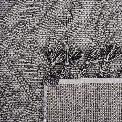 Guros Collection 6'x9' Traditional White Area Rug - Stain & Shed-Resistant Polypropylene for Indoor/Outdoor Living Rooms, Bedrooms, Entryways. Durable, Easy Care, Latex-Free Cotton Backing.