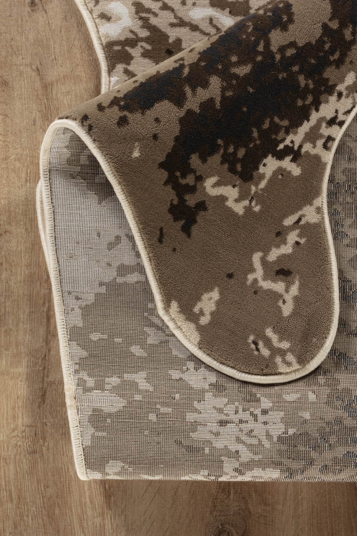 Hide GC_CHD1003 Brown Ivory 5x7 ft Area Rug | Realistic 3D Cowhide Pattern | Durable Polyester Pile | Low Pile for Entryways &amp; Furniture | Made in Turkey | Rustic Farmhouse Decor