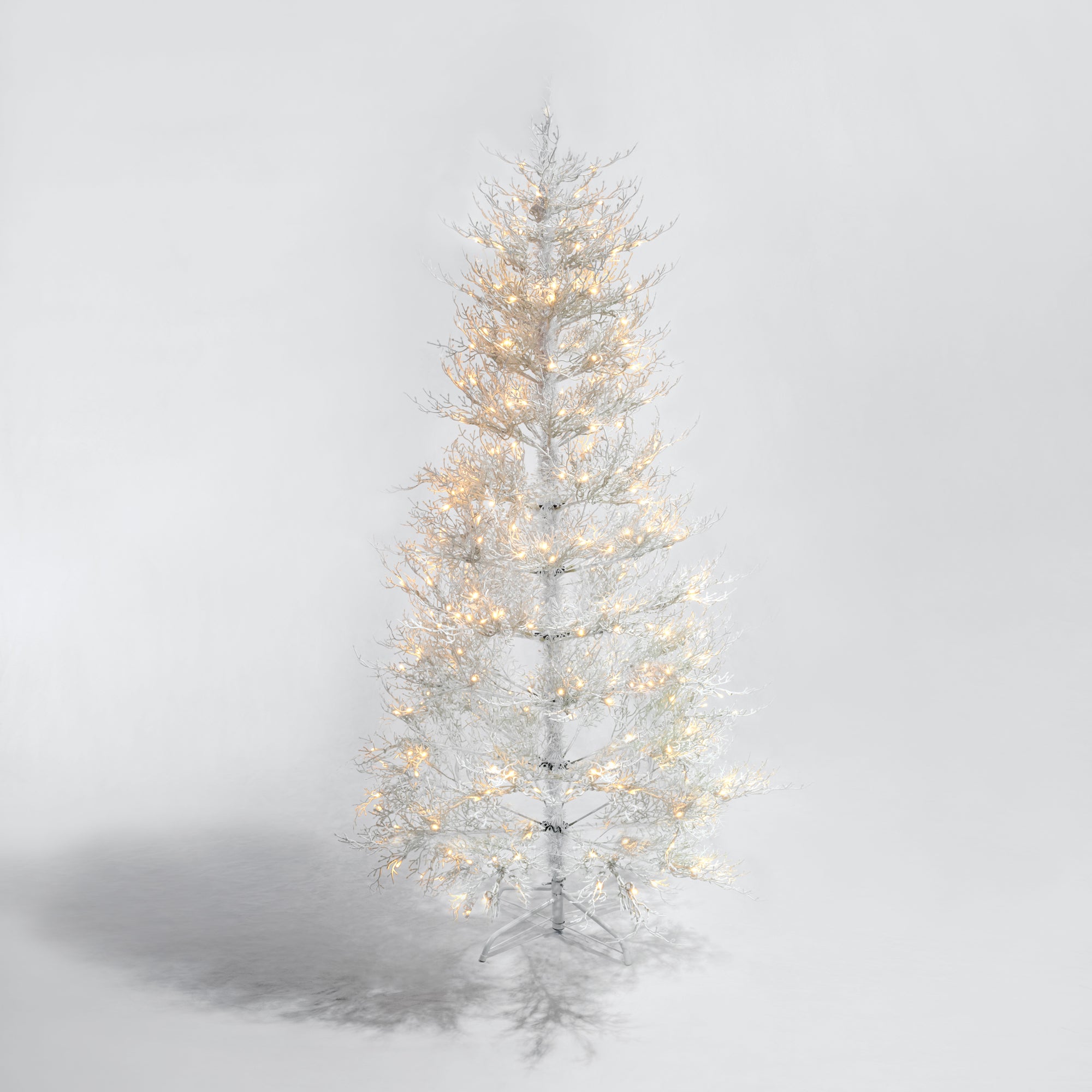6FT Snow Flocked Aspen Fir Artificial Christmas Tree | Hinged Design with 623 Lush PE Tips & 420 Warm White LED Lights | Stunning Holiday Decor for Home & Party