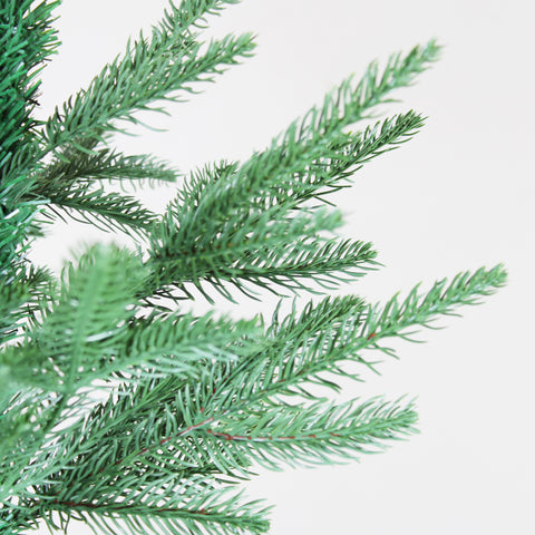 Winga 7FT Green Curved Christmas Tree - Realistic 84-Inch PE & PVC with Dense, Fluffy Branches. Easy Assembly, Stable Metal Base. Perfect for Holiday & Halloween Decor, Indoor/Outdoor Use.