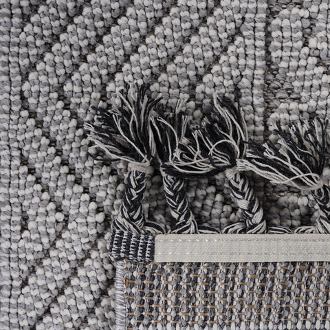 Guros Collection 4x6 Geometric Indoor/Outdoor Area Rug - Stain Resistant, Non-Shedding Polypropylene, Grey & White, Medium Pile, Latex-Free Cotton Backing, Turkey Made