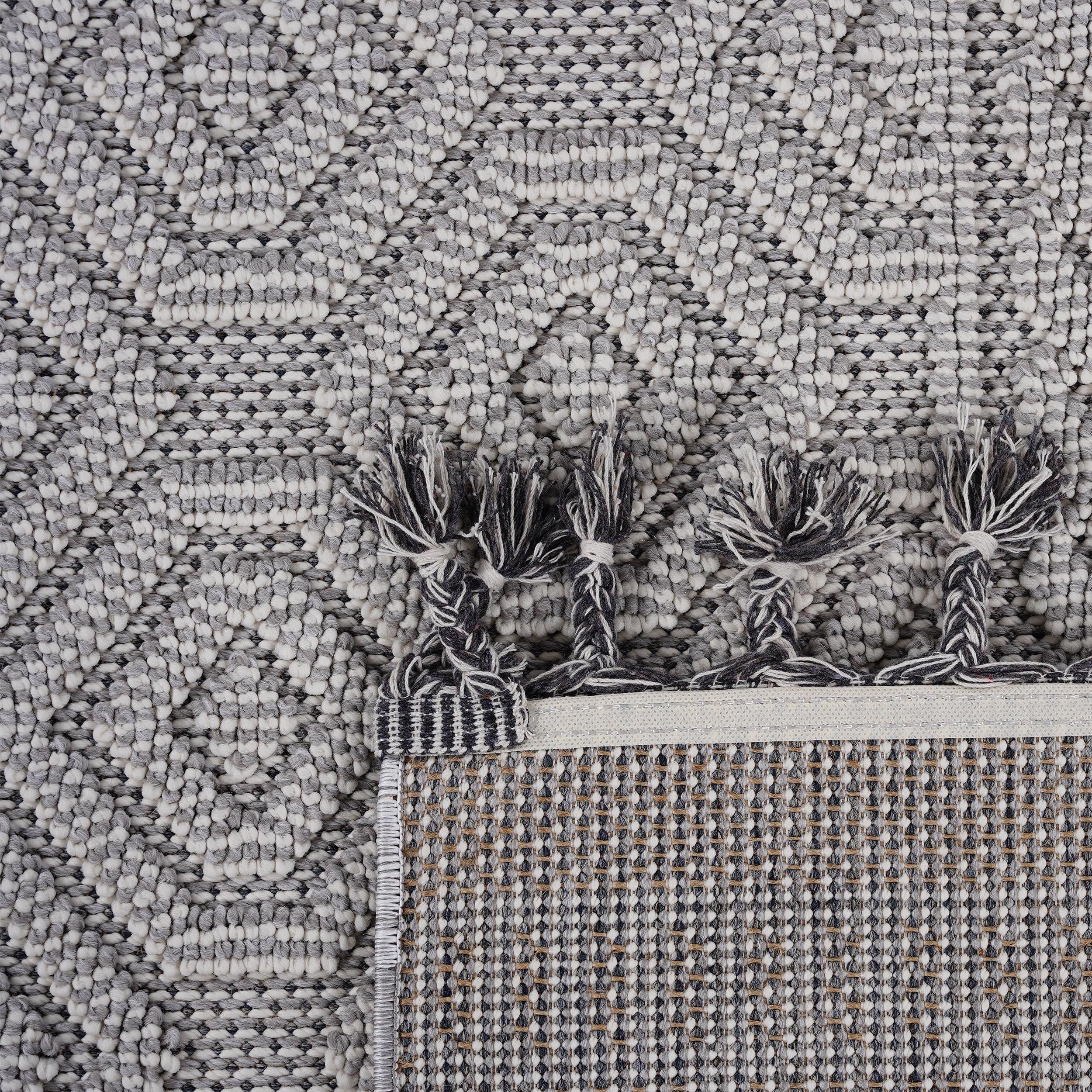 Guros Collection 5x7 White Geometric Indoor/Outdoor Area Rug – Stain-Resistant, Non-Shedding Polypropylene, Durable & Easy Care, 0.28" Pile, Latex-Free Cotton Backing, Turkish Made