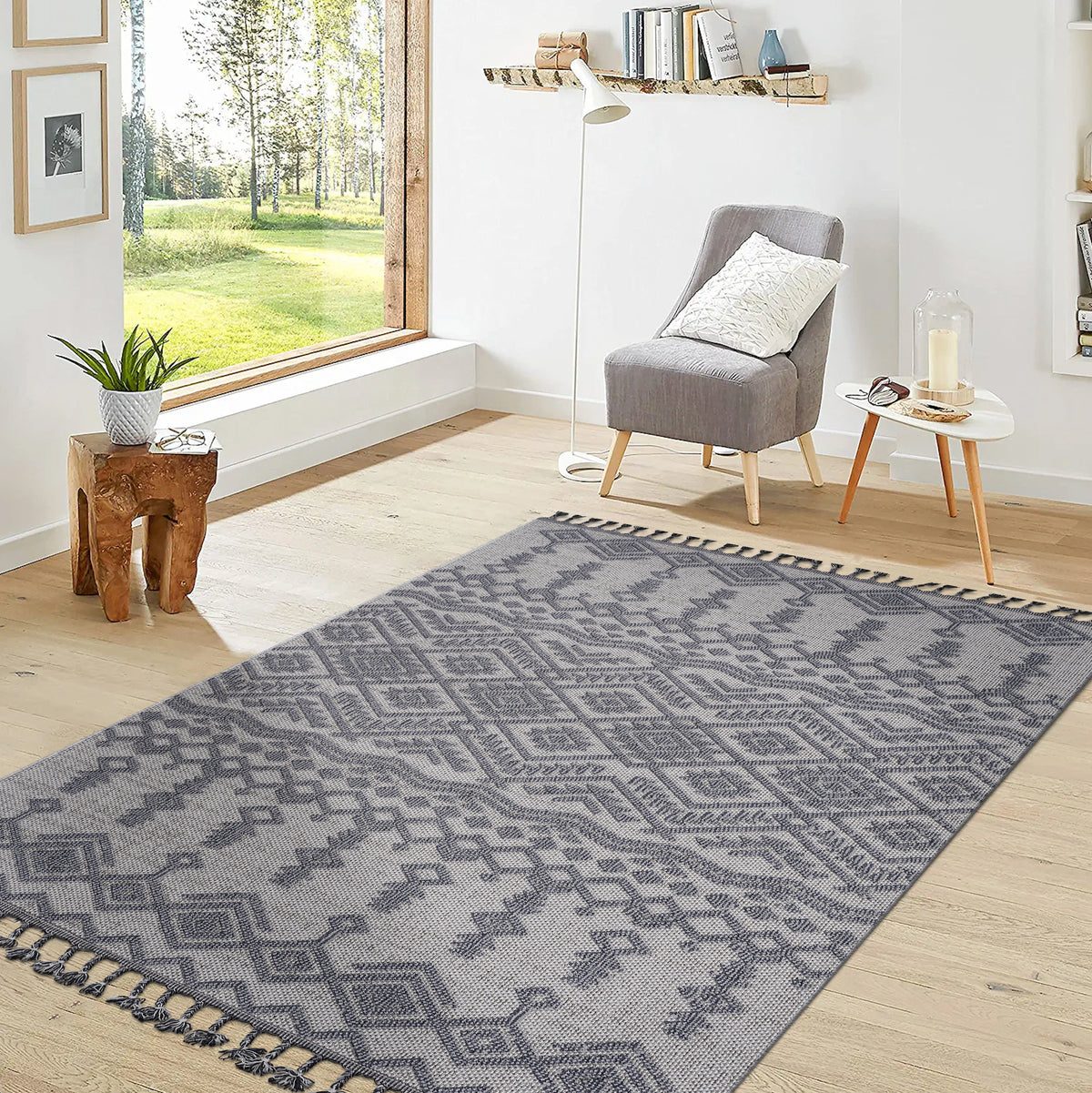 Guros Collection 6x9 Traditional Indoor/Outdoor Area Rug - Stain-Resistant Polypropylene, White & Gray, Medium Pile (0.28"), Durable, Kid & Pet-Friendly for Living Room, Entryway, Patio